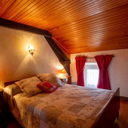 Avec Etangs Prives, Proche Sarlat, 4 Chambres, Equipements Bebe, Animaux Acceptes - Fr-1-616-22 *