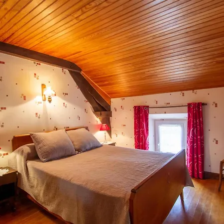 Avec Etangs Prives, Proche Sarlat, 4 Chambres, Equipements Bebe, Animaux Acceptes - Fr-1-616-22 *