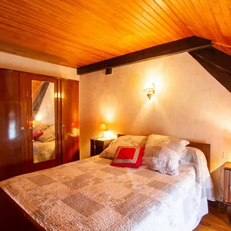 Holiday home Avec Etangs Prives, Proche Sarlat, 4 Chambres, Equipements Bebe, Animaux Acceptes - Fr-1-616-22